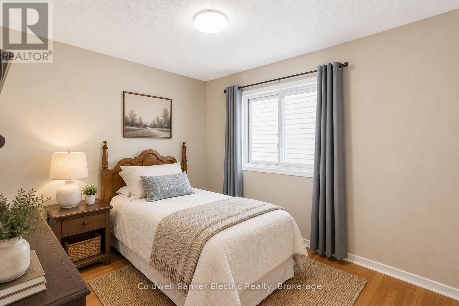 80 PLUMROSE PATHWAY - 24