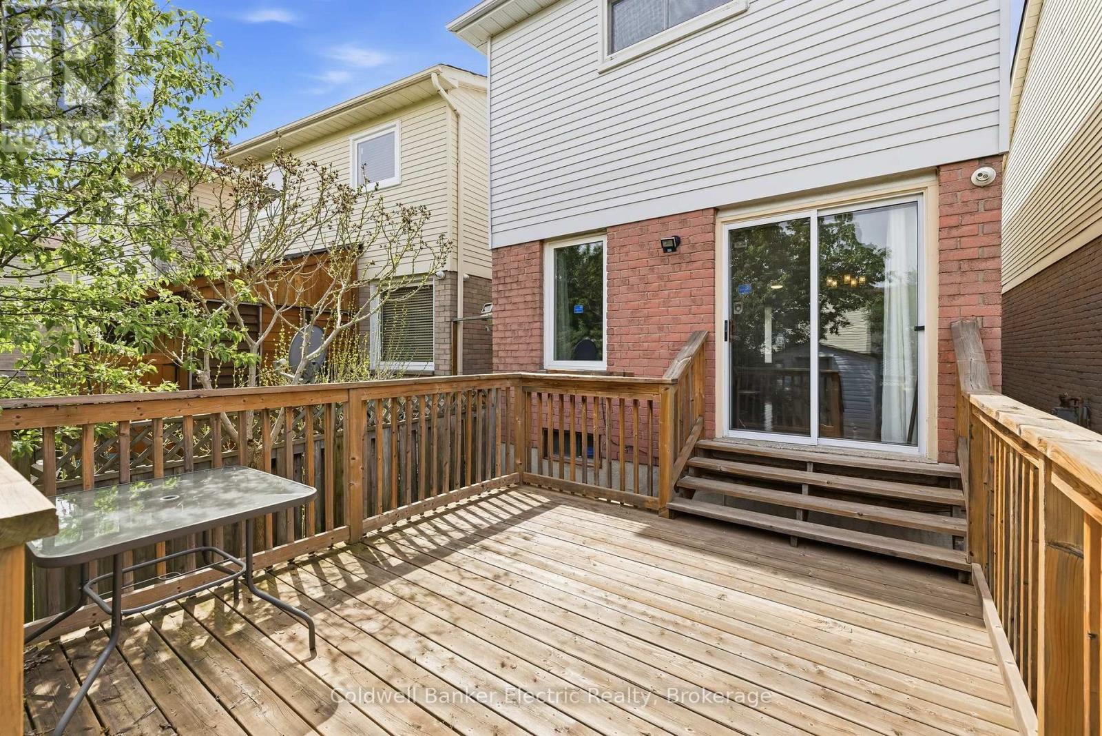 80 PLUMROSE PATHWAY - 33