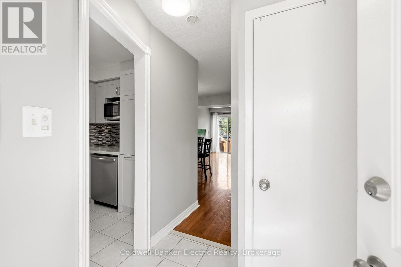 80 PLUMROSE PATHWAY - 5