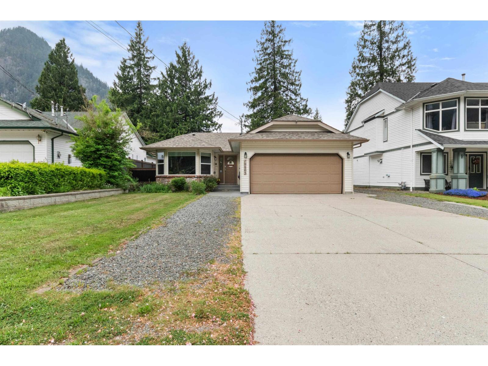 19865 MARIE Street - main photo
