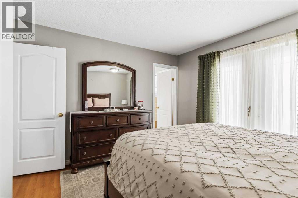 18 Clark Crescent - 21