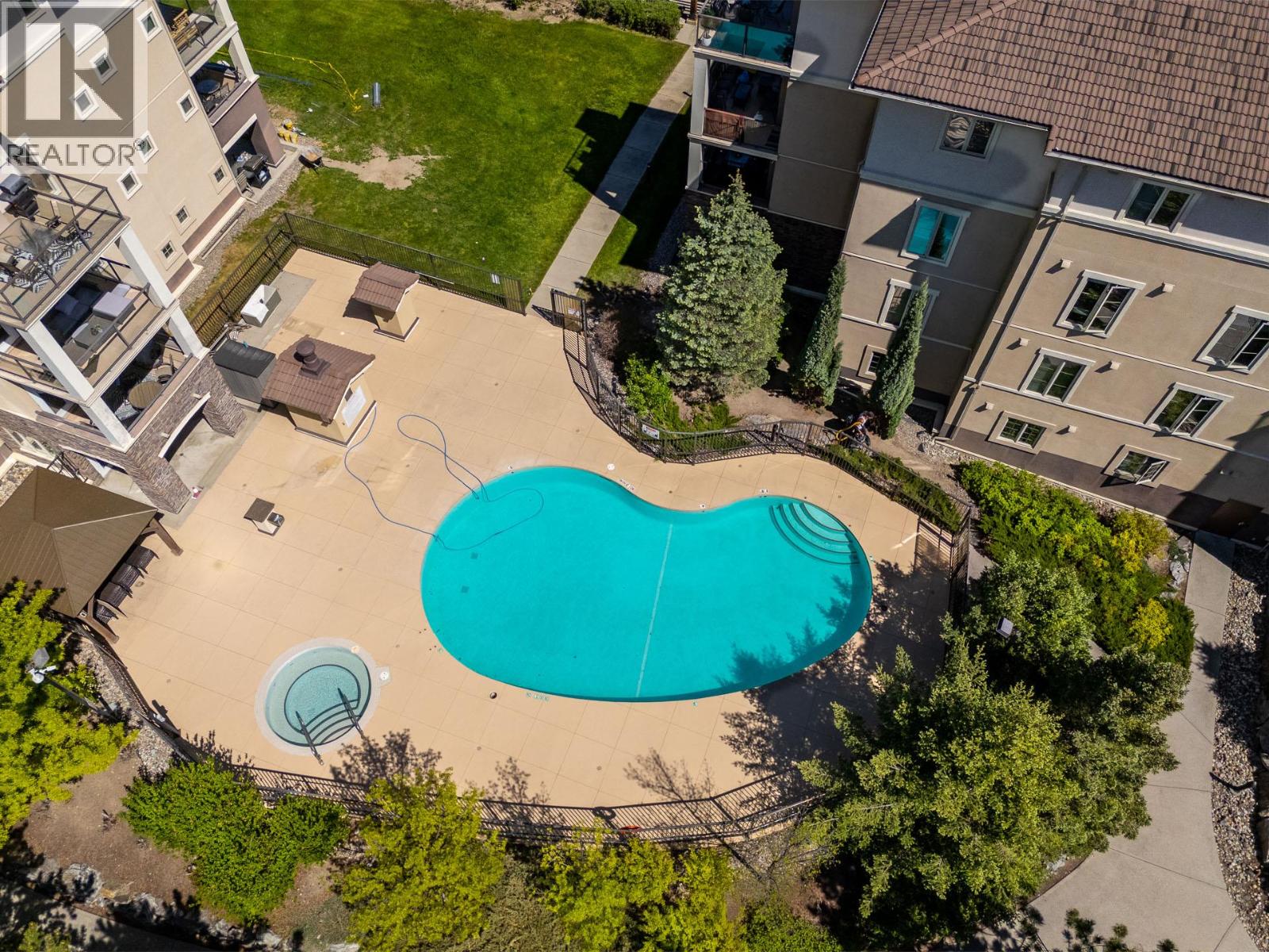 #2514 1873 Country Club Drive - 49