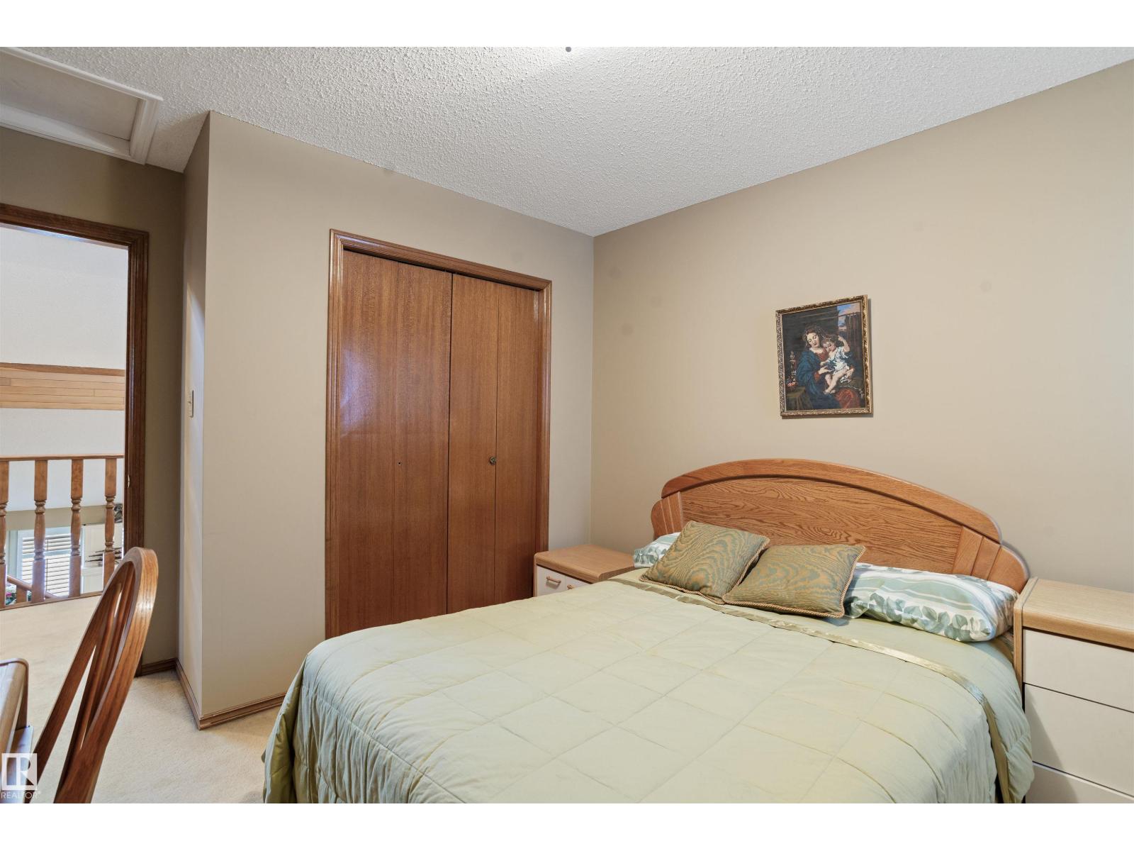 9831 158 AV NW - 46