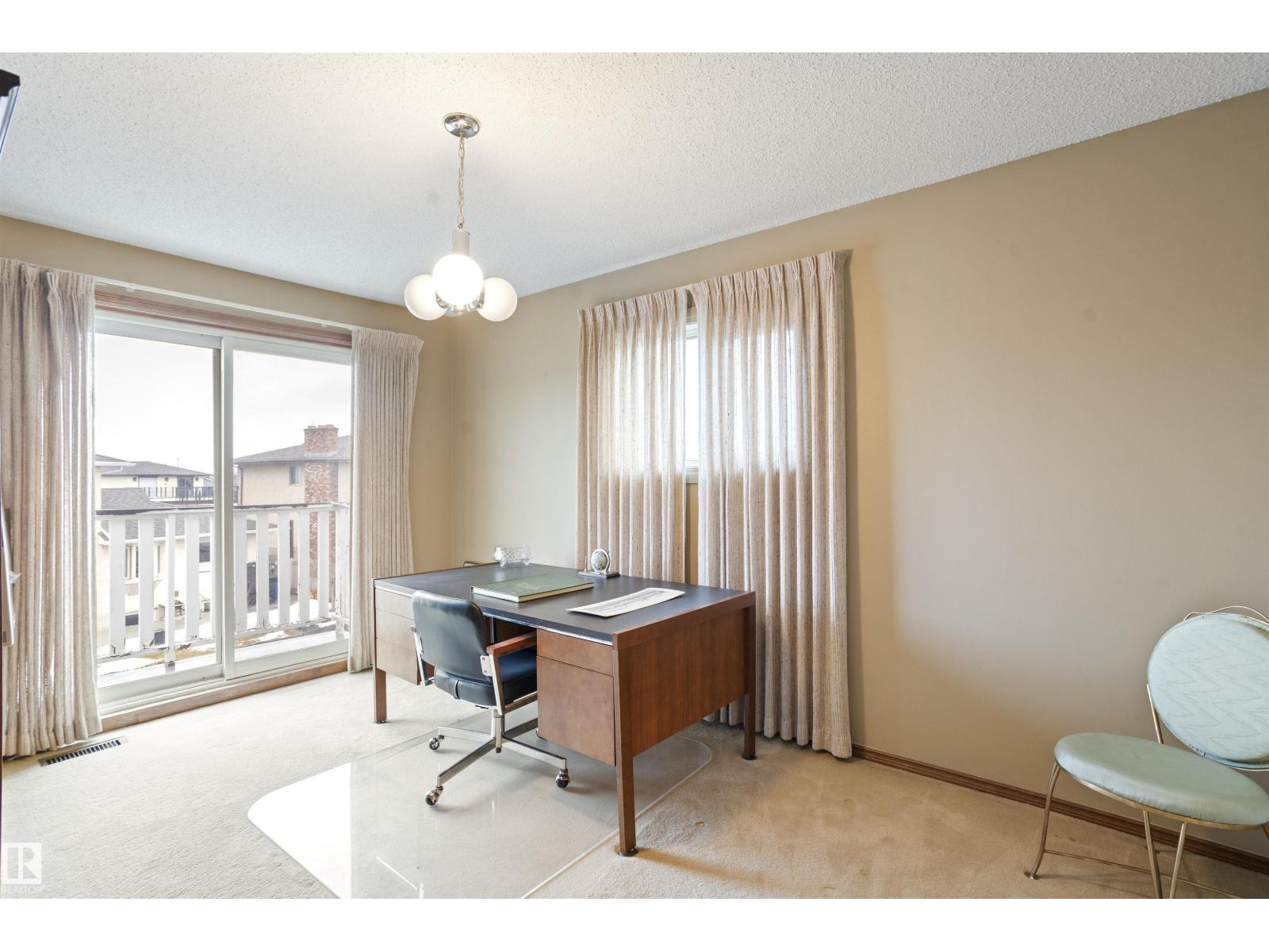 9831 158 AV NW - 48