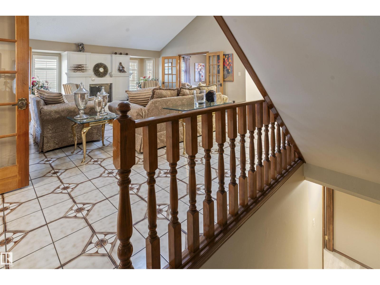 9831 158 AV NW - 53
