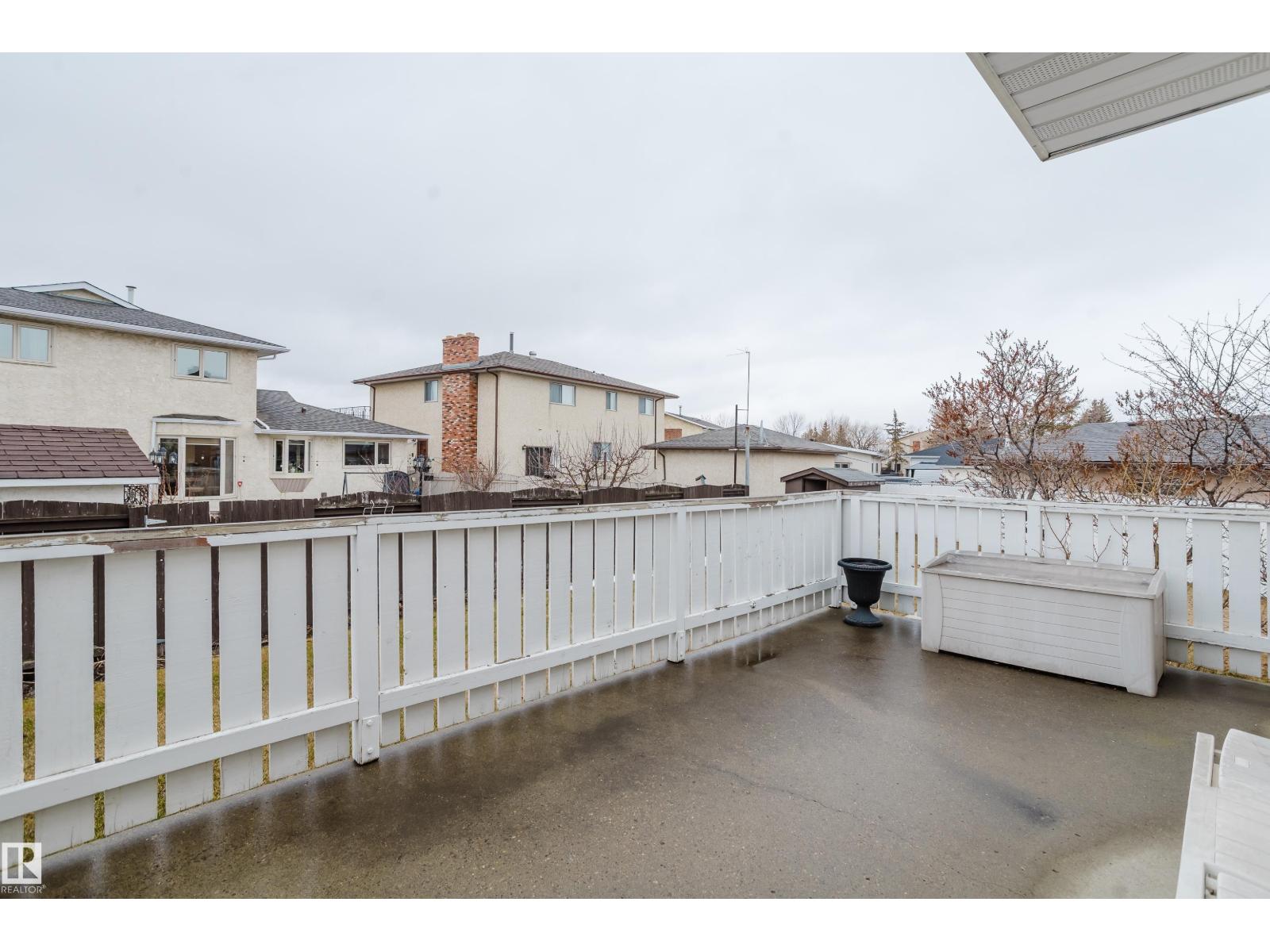 9831 158 AV NW - 70