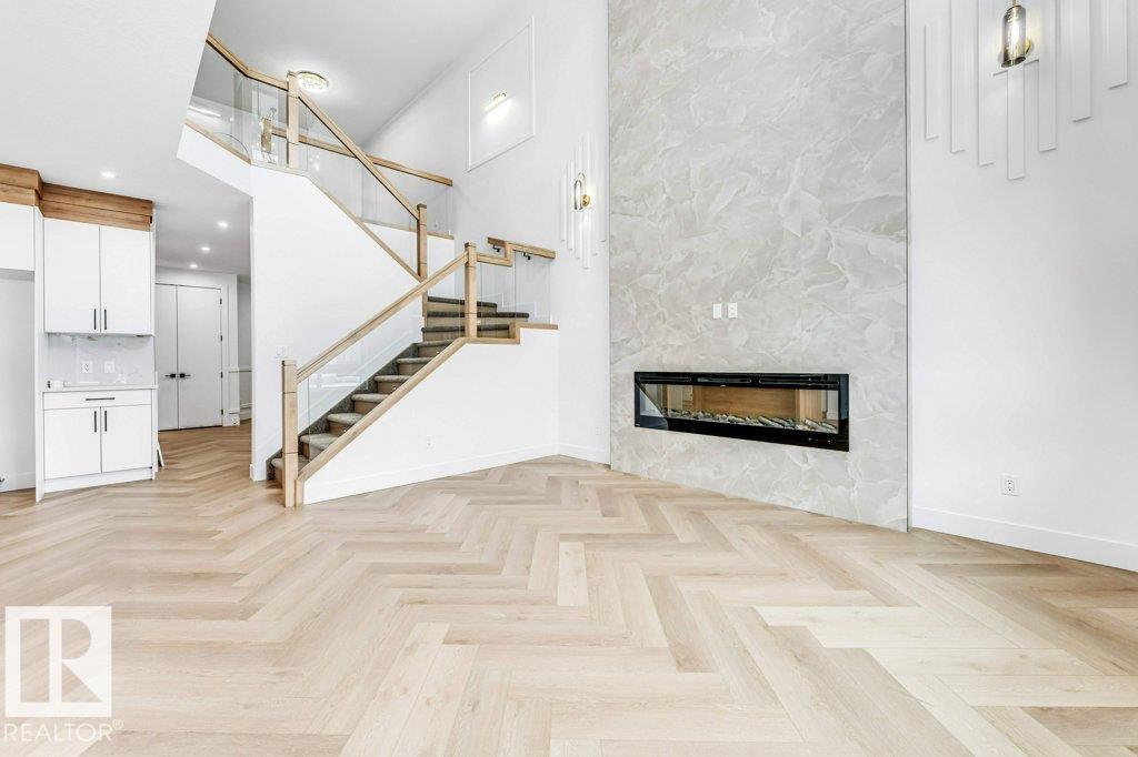 1824 62 AV NE - 13