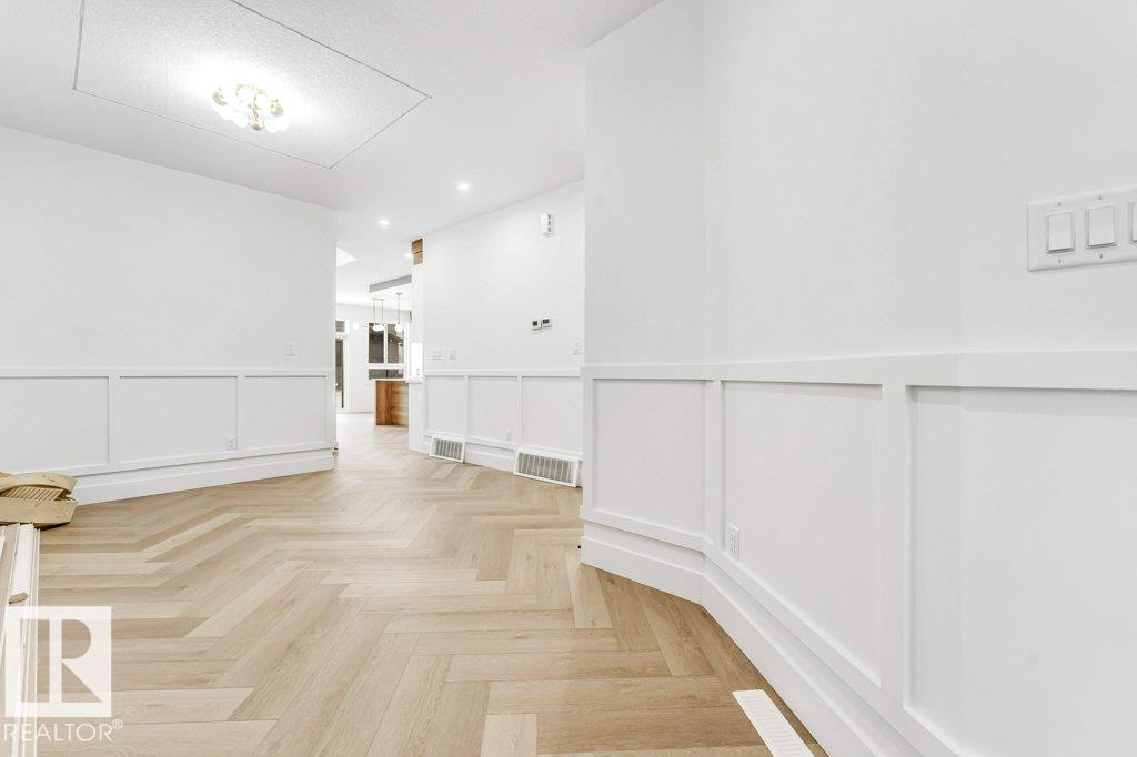 1824 62 AV NE - 15