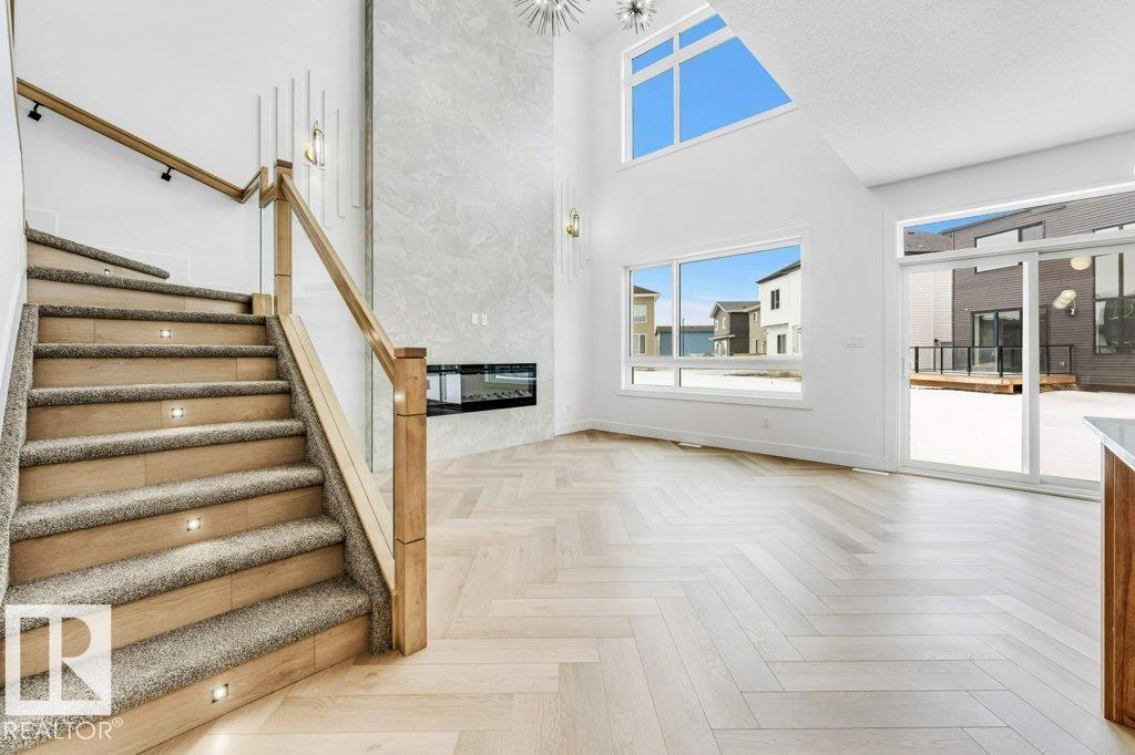 1824 62 AV NE - 17