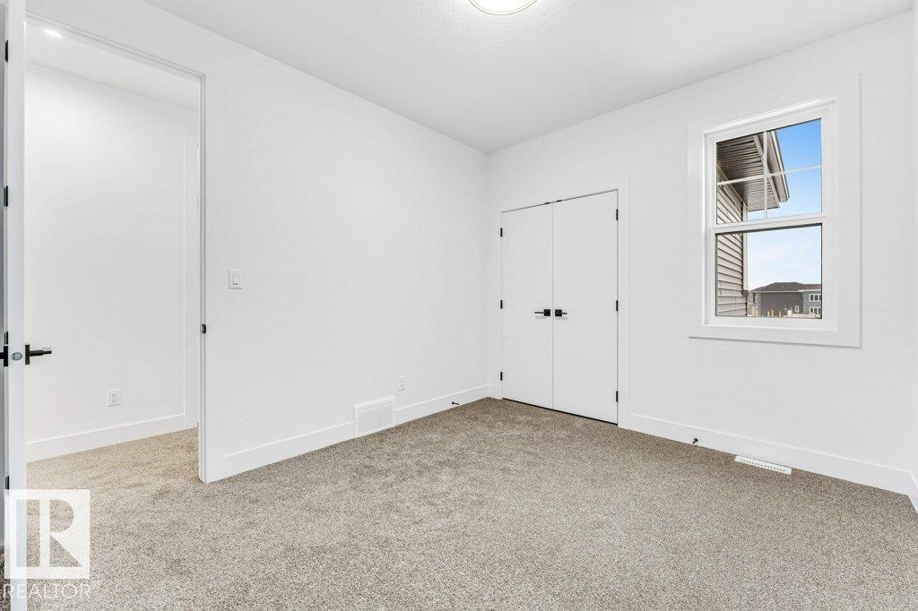 1824 62 AV NE - 28