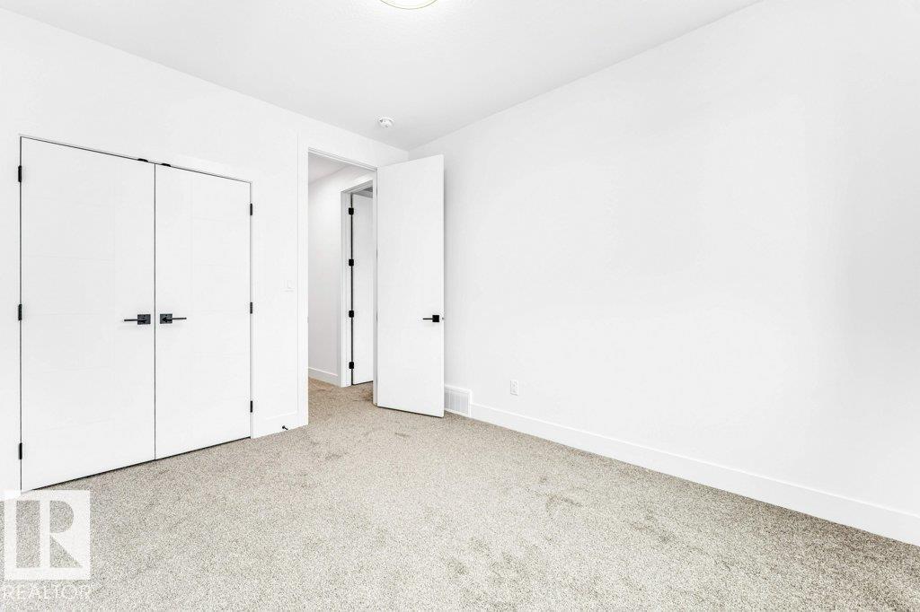 1824 62 AV NE - 29