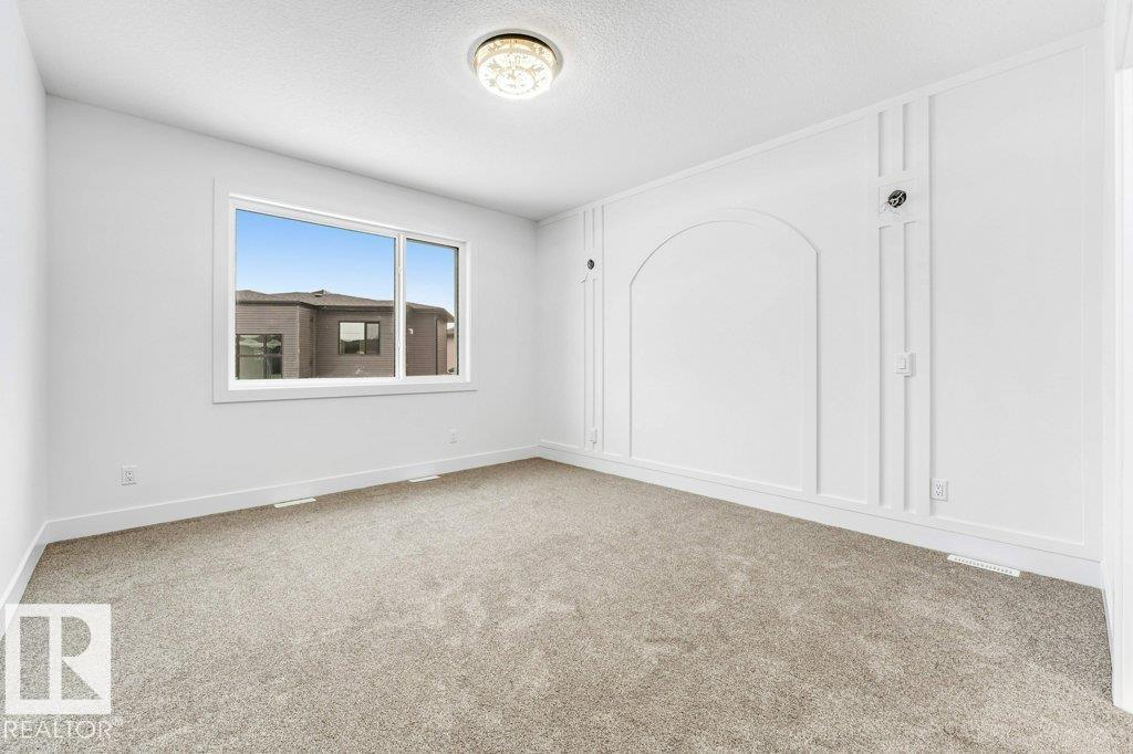 1824 62 AV NE - 34
