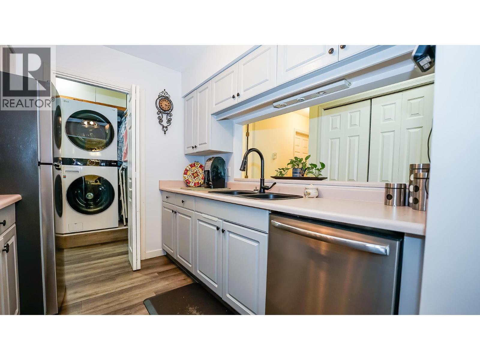 #408 650 Third Street SW - 3