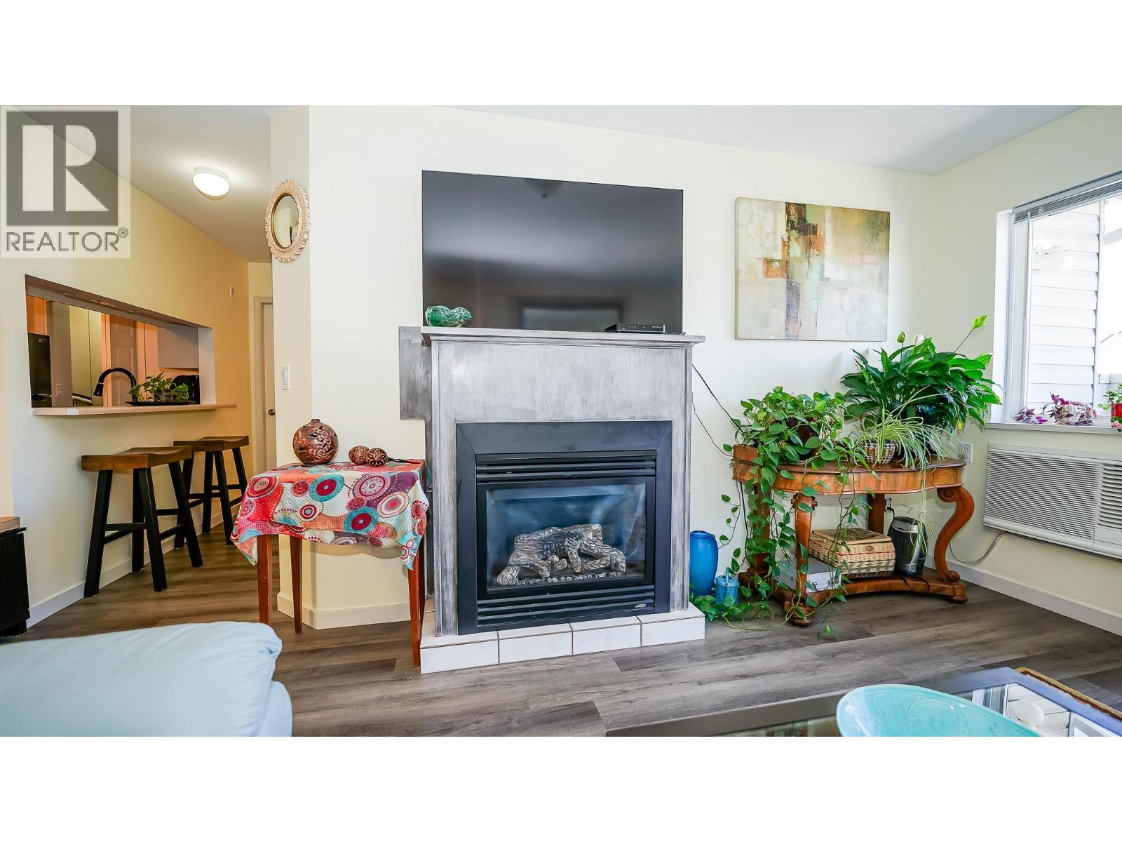 #408 650 Third Street SW - 6
