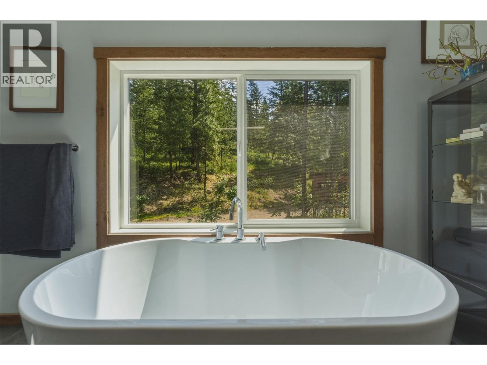 4091 Boss Creek Road, Vernon
