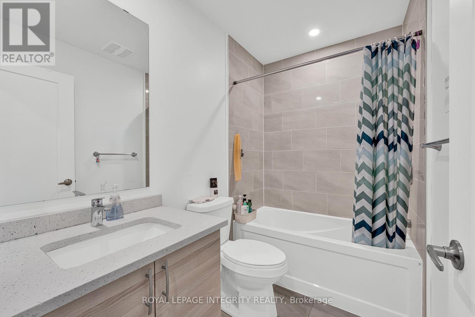 17 Bed, 10 Bath Multi-Family for Sale in Ottawa – 442 SUNNYSIDE AVENUE, Ottawa – MLS# X13172186 - Image 17