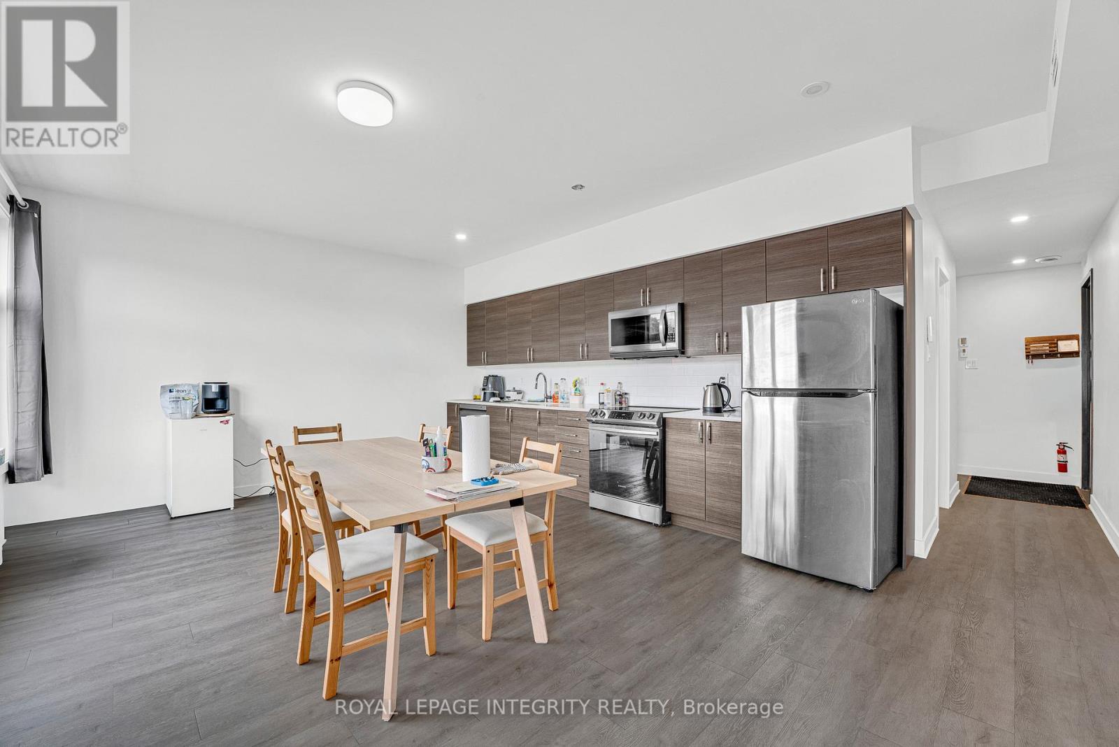17 Bed, 10 Bath Multi-Family for Sale in Ottawa – 442 SUNNYSIDE AVENUE, Ottawa – MLS# X13172186 - Image 23