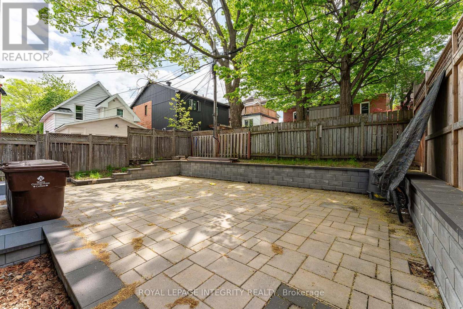 17 Bed, 10 Bath Multi-Family for Sale in Ottawa – 442 SUNNYSIDE AVENUE, Ottawa – MLS# X13172186 - Image 37