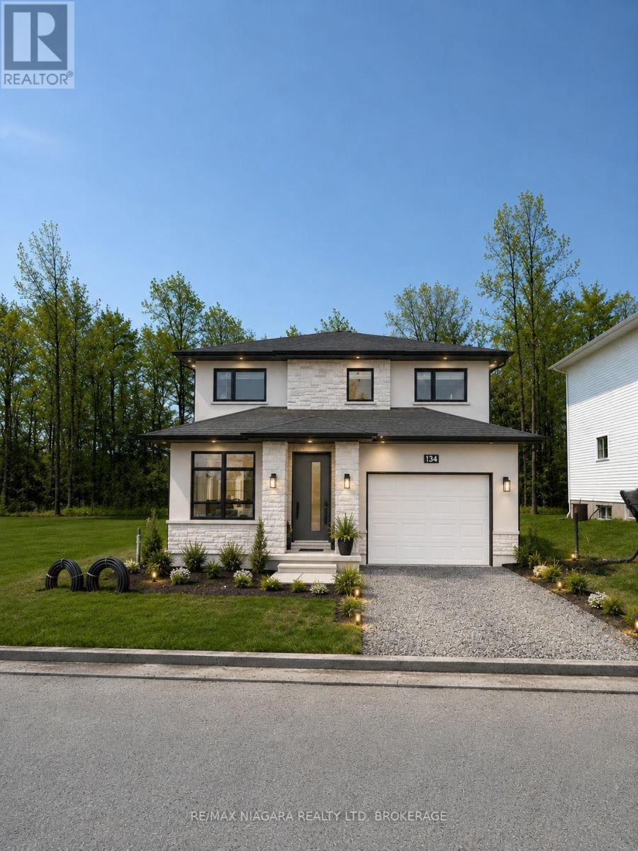 150 HODGKINS AVENUE - 1