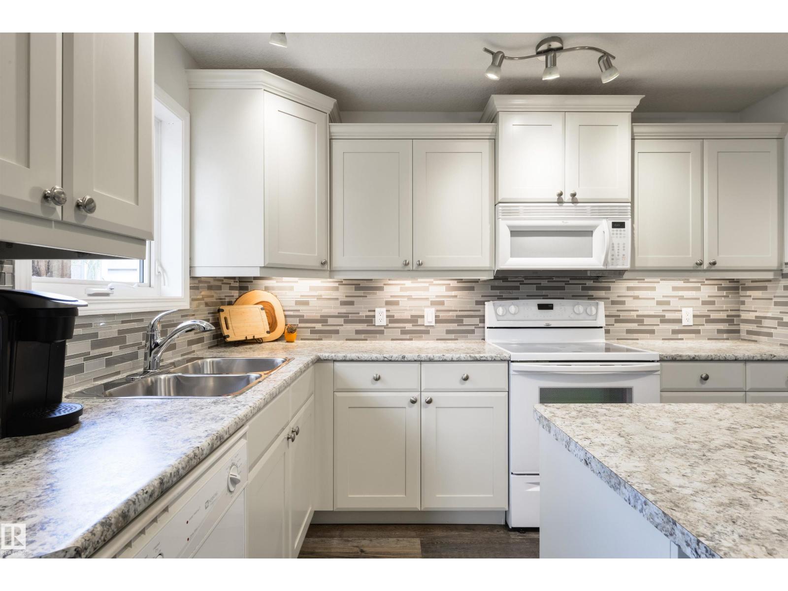 7 HARVARD PL — photo 12