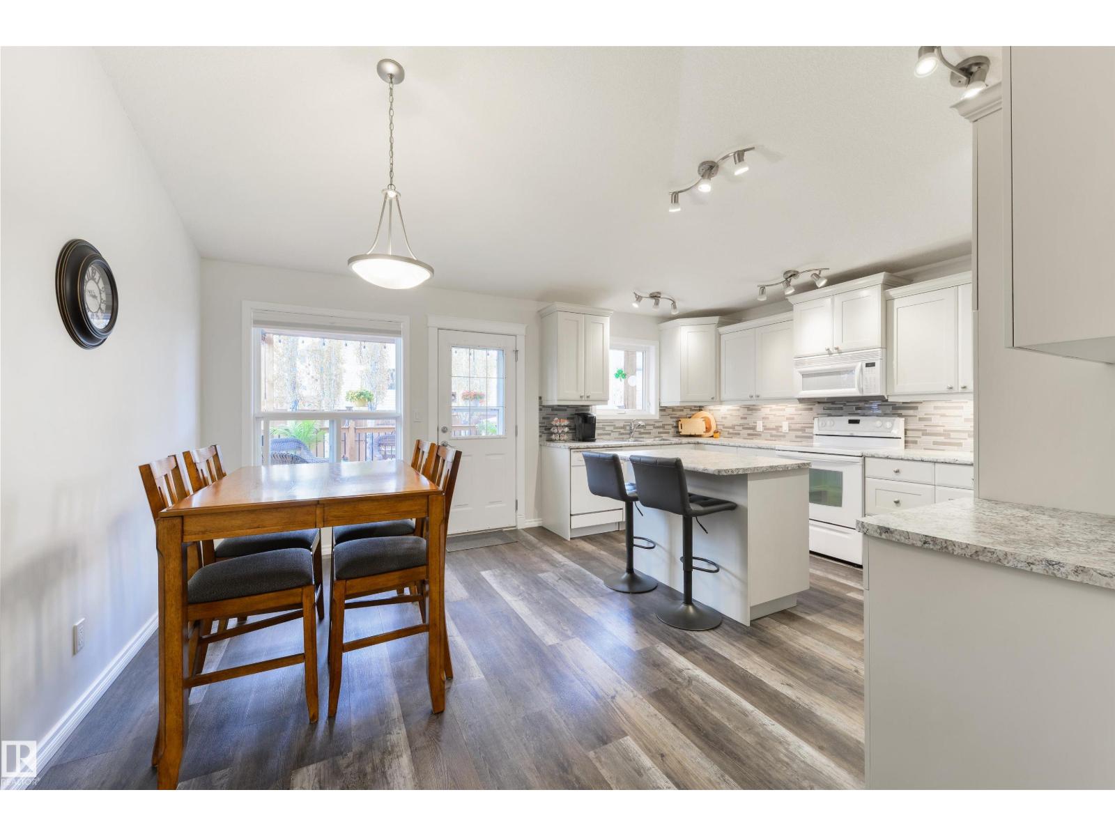 7 HARVARD PL — photo 10