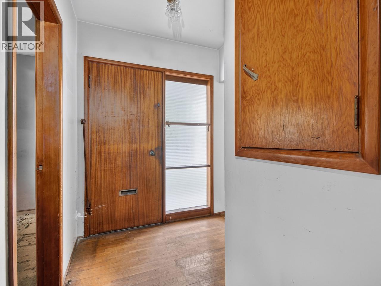 3325 E 49TH AVENUE, Vancouver
