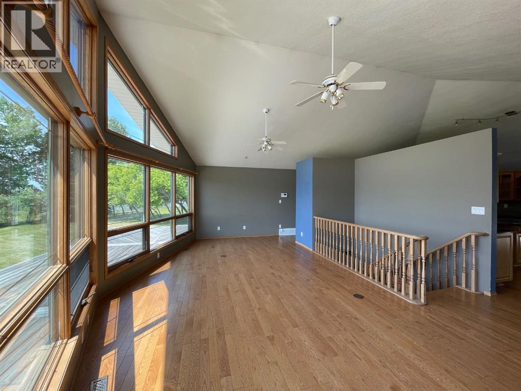 6701 15 Avenue - 16