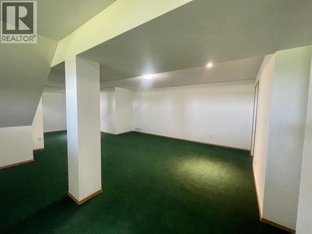 6701 15 Avenue - 39