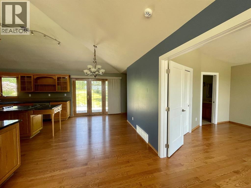 6701 15 Avenue - 20