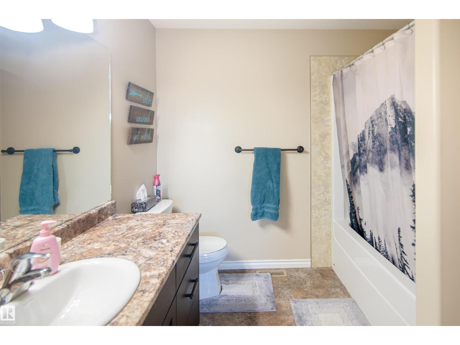 3731 44 AV — photo 17