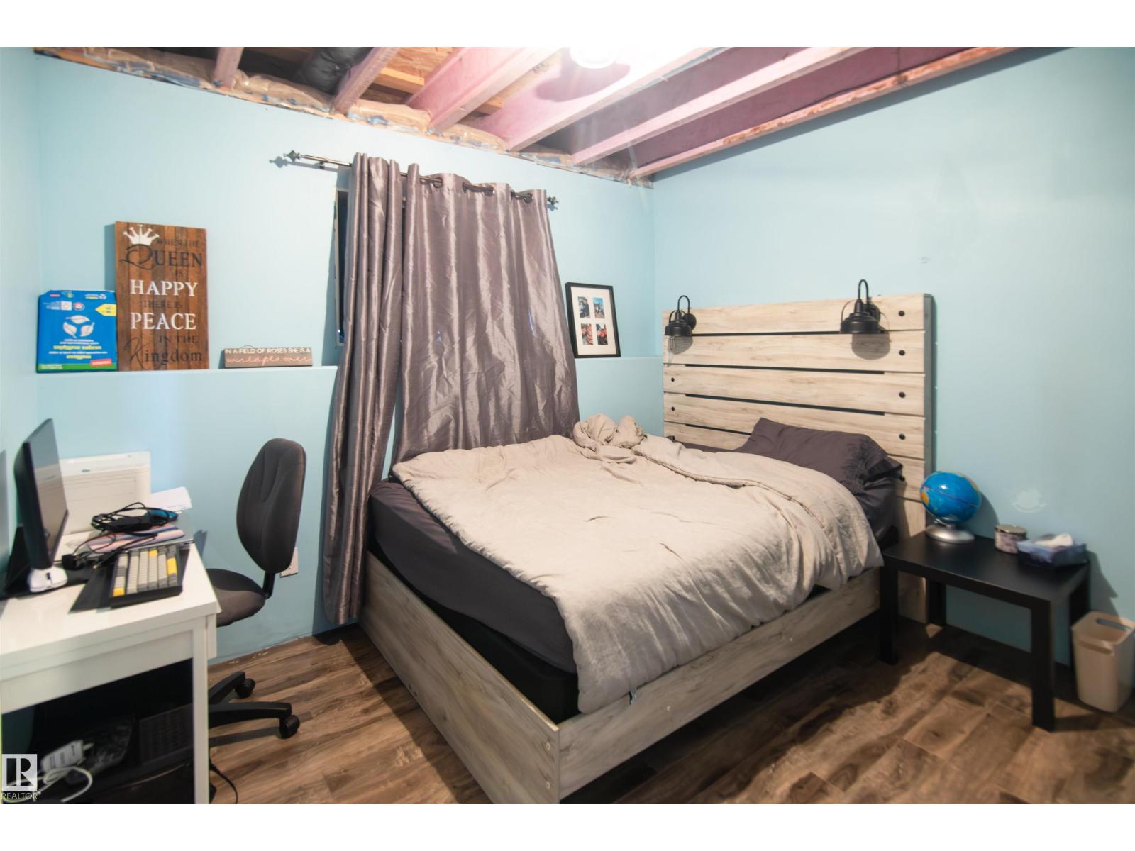 3731 44 AV — photo 22
