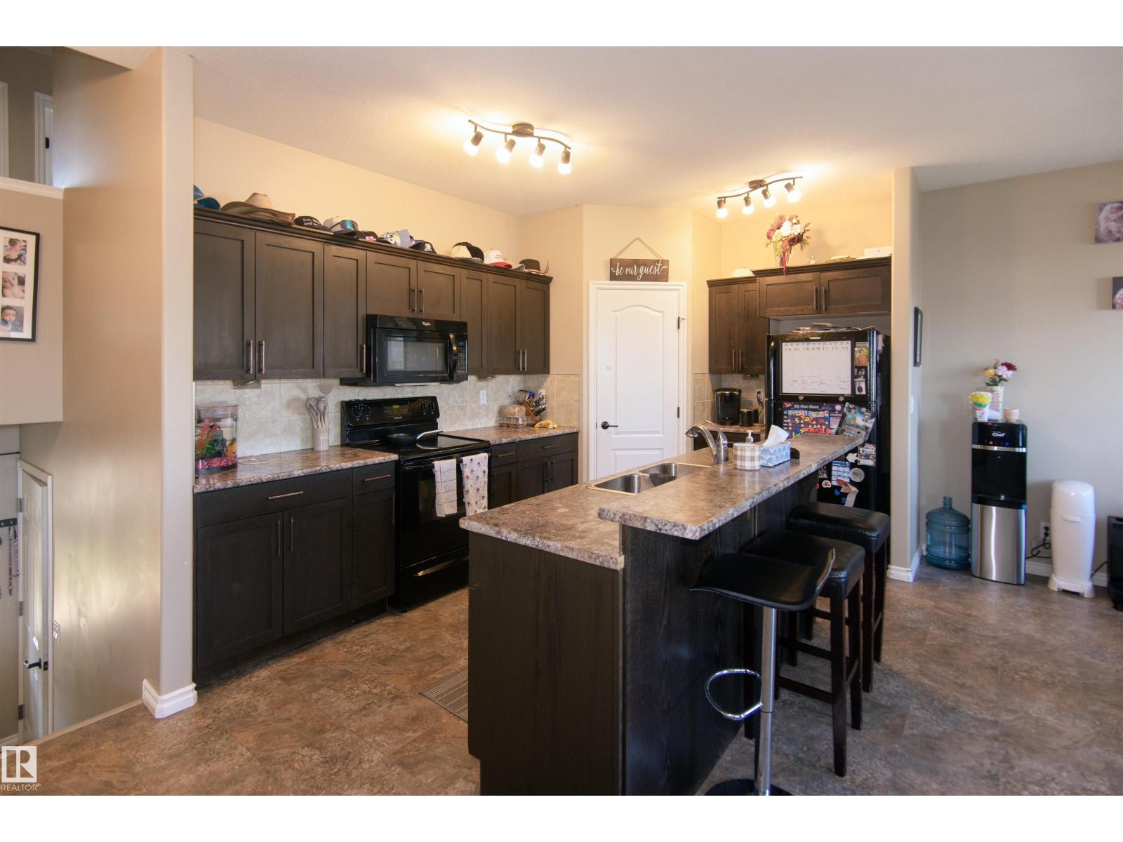 3731 44 AV — photo 7