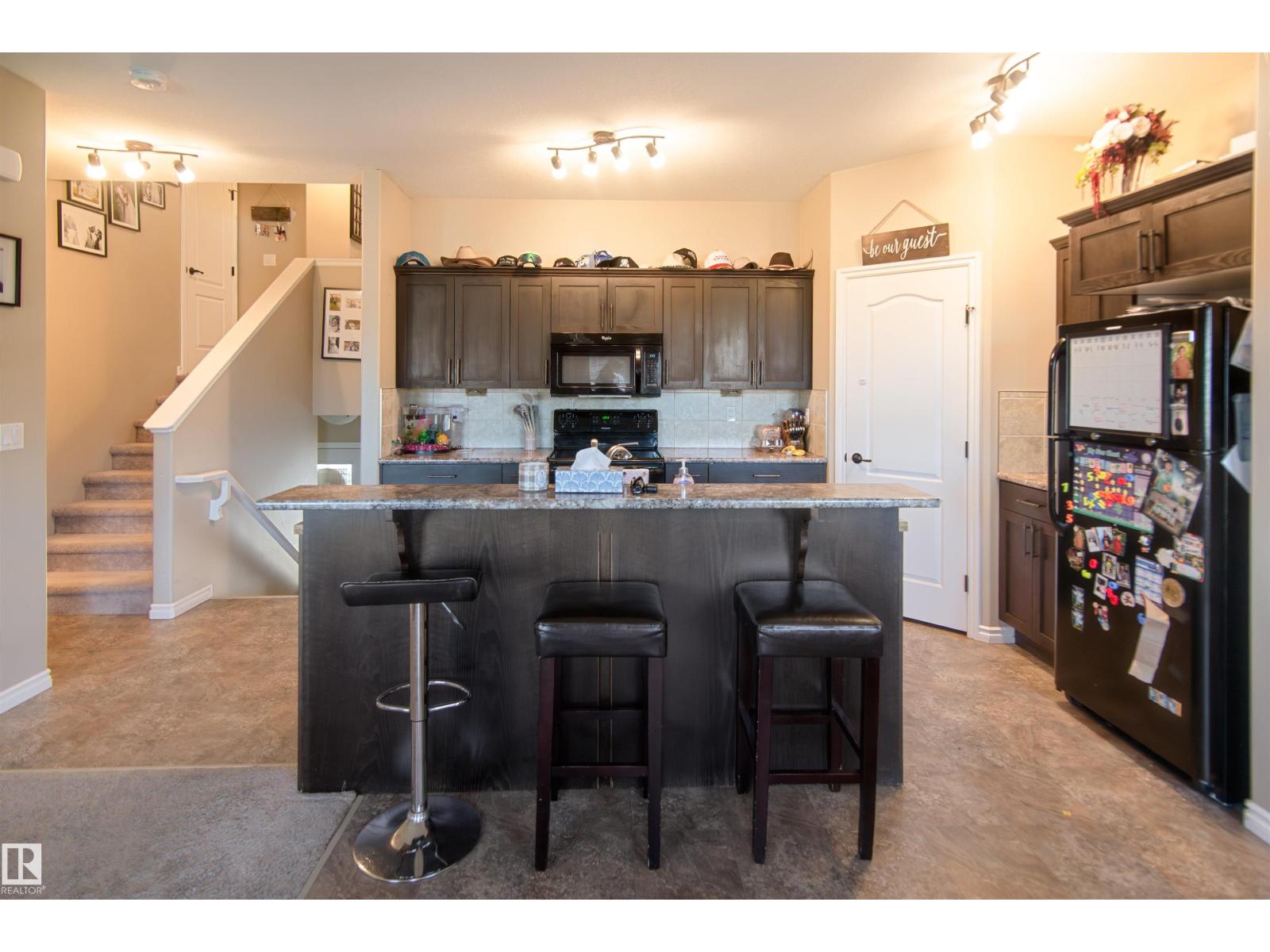 3731 44 AV — photo 9