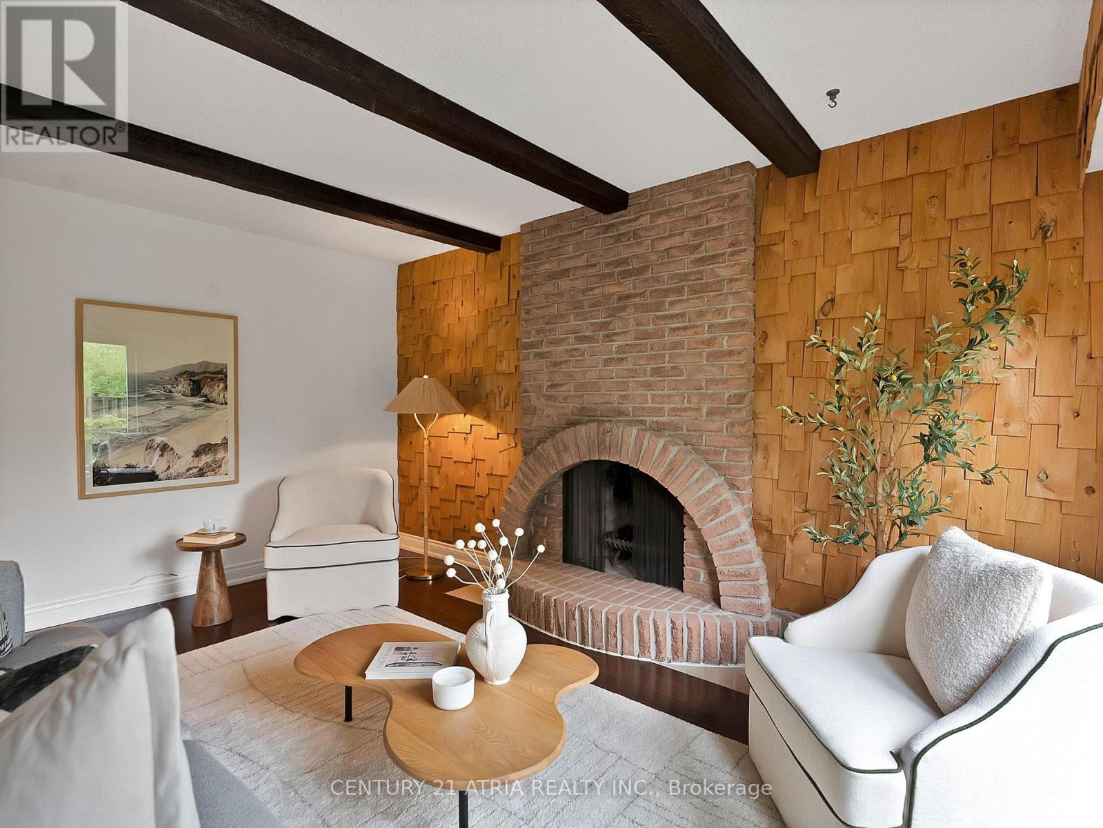 21 LONGBOW SQUARE - 12