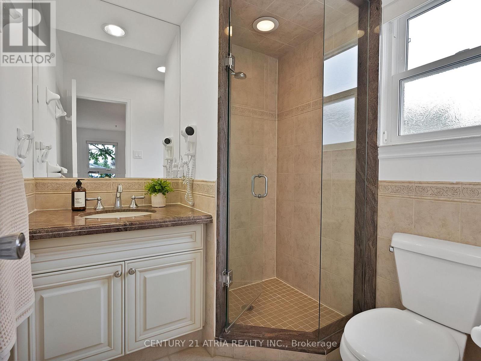 21 LONGBOW SQUARE - 24