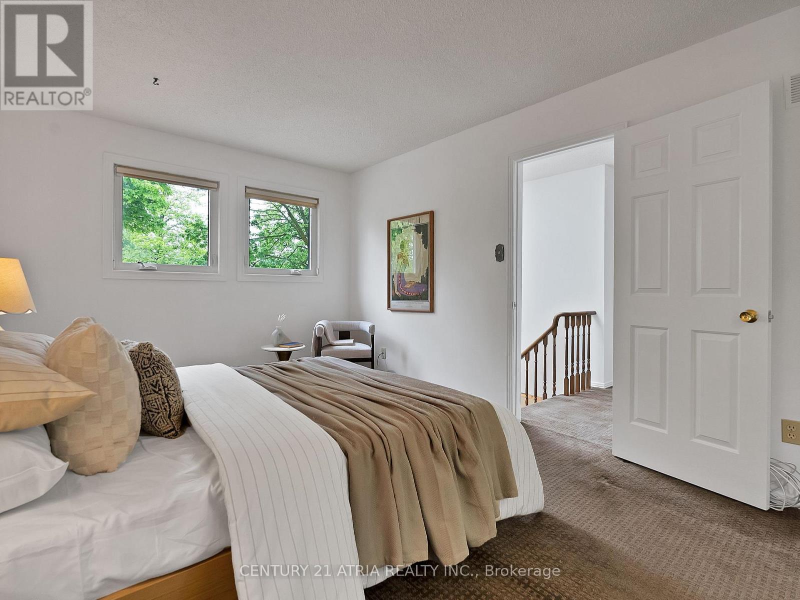 21 LONGBOW SQUARE - 25