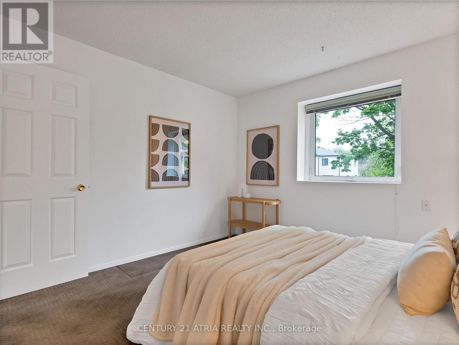 21 LONGBOW SQUARE - 29