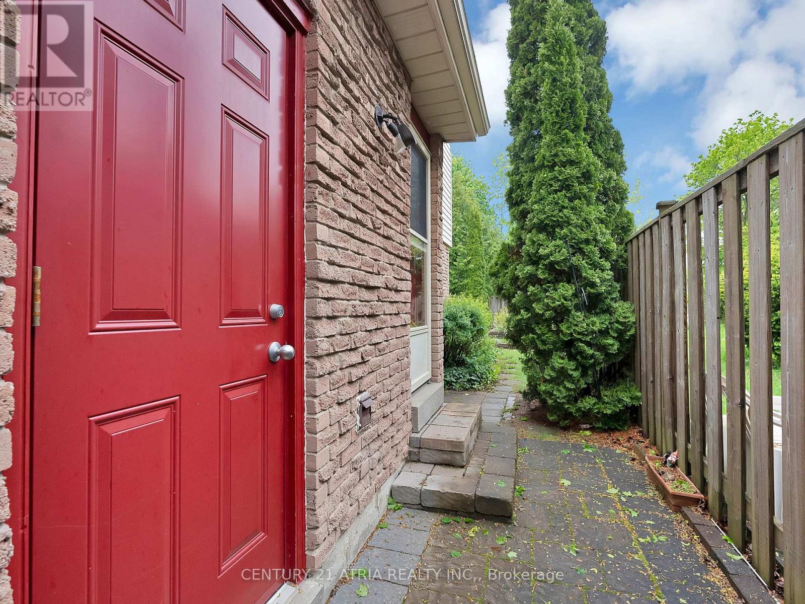 21 LONGBOW SQUARE - 34