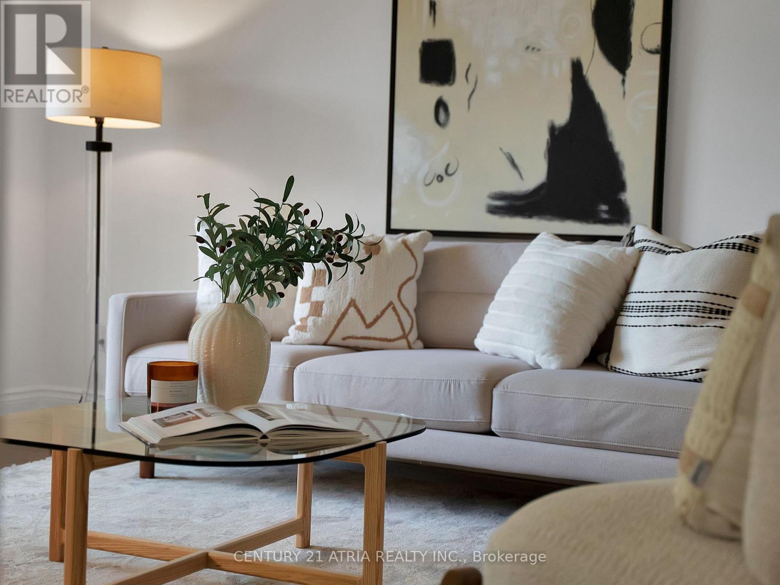 21 LONGBOW SQUARE - 9