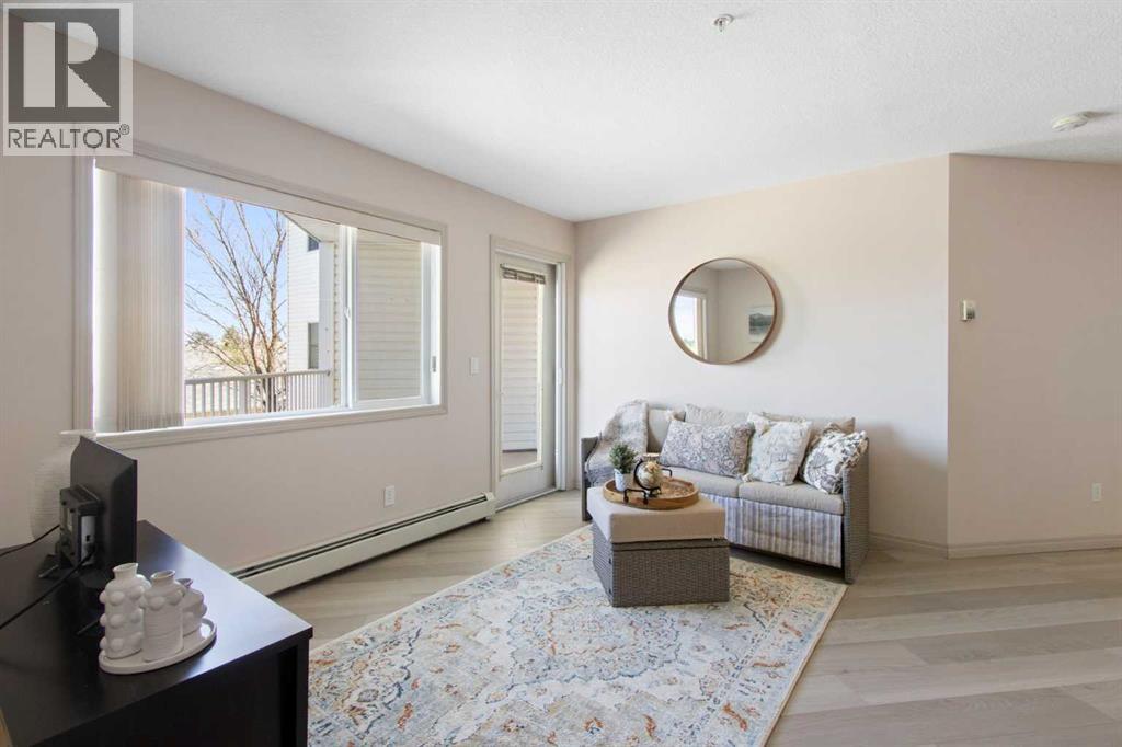 #210 3 Parklane Way - 6
