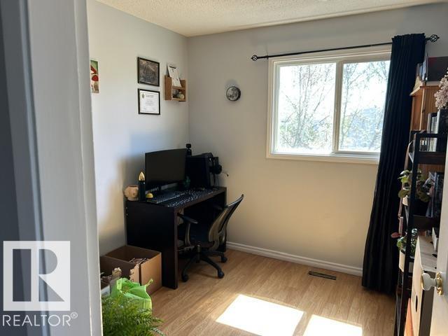 51 Mcleod PL NW - 7