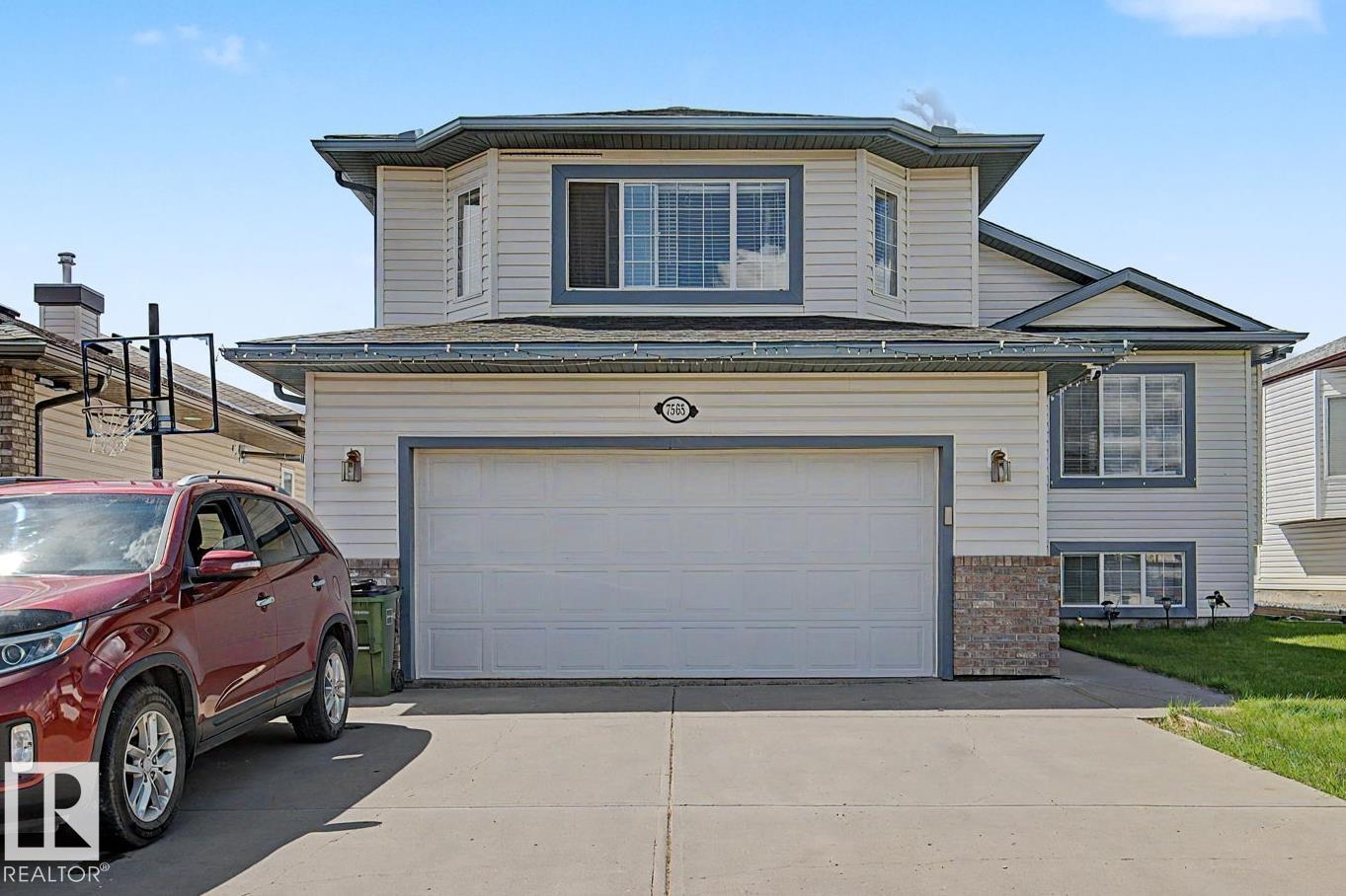 7565 165A AV NW - 48