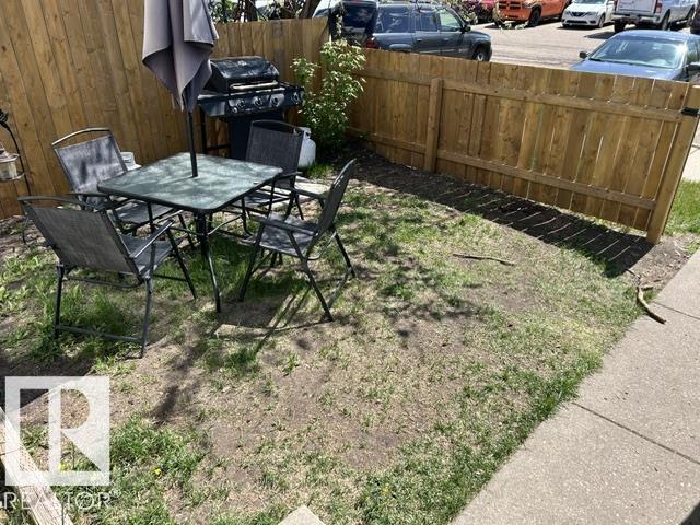 51 Mcleod PL NW - 12