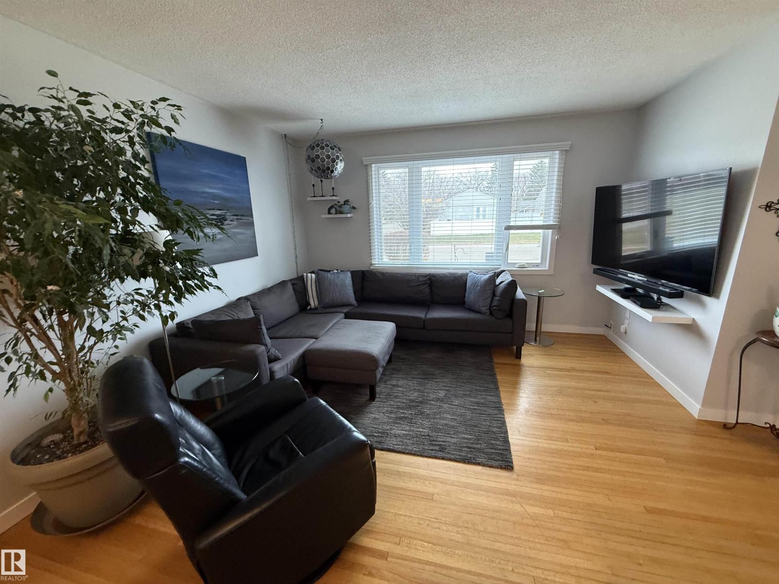11948 132 ST NW - Image 3
