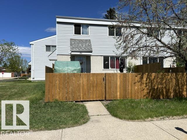 51 Mcleod PL NW - 1