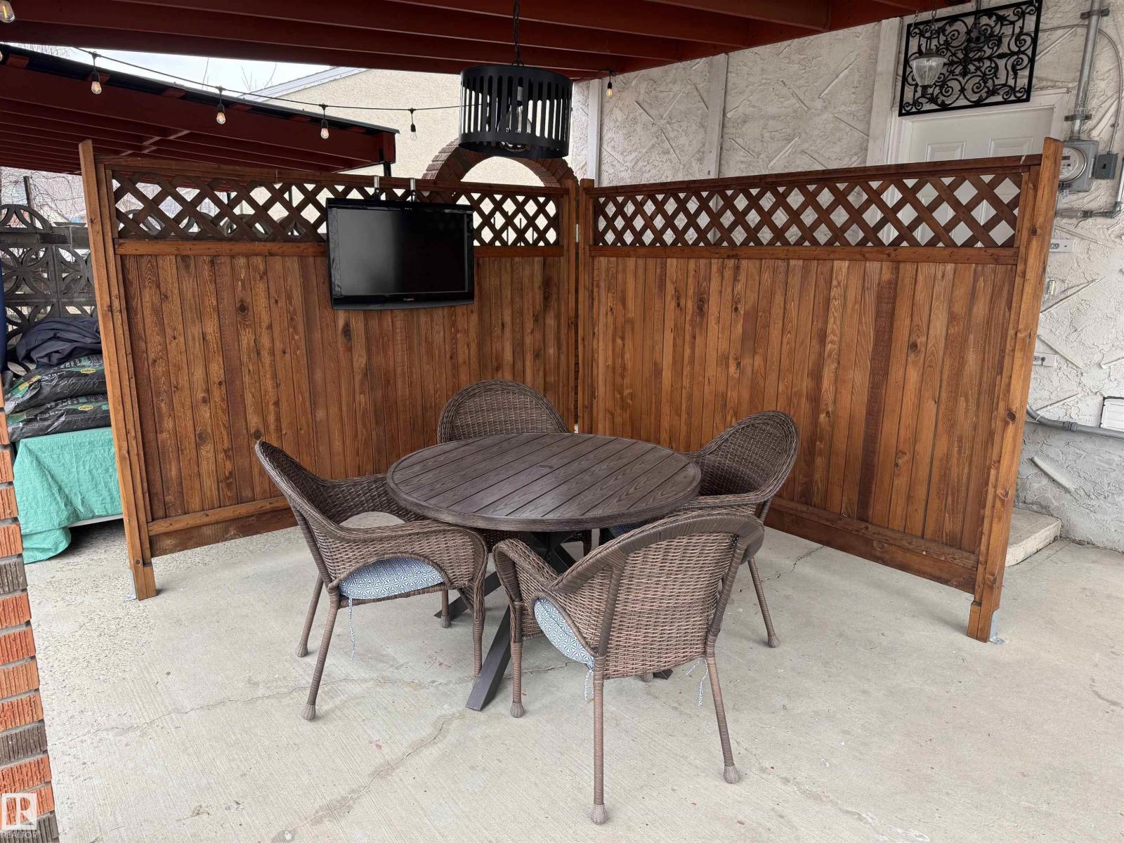 11948 132 ST NW - 32