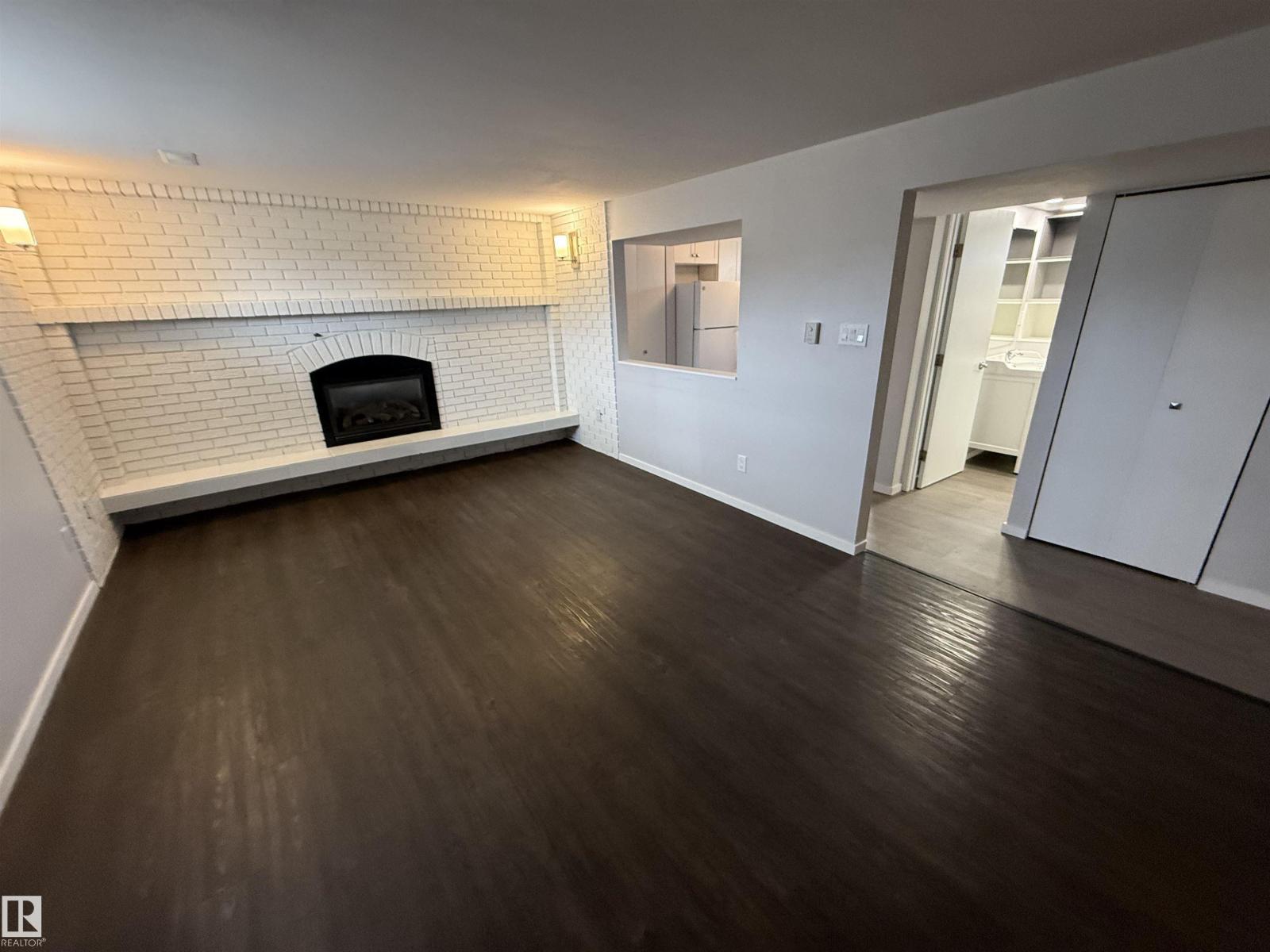 11948 132 ST NW - 18