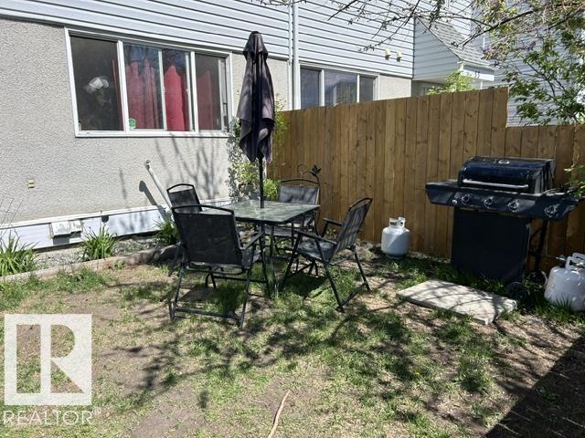 51 Mcleod PL NW - 11