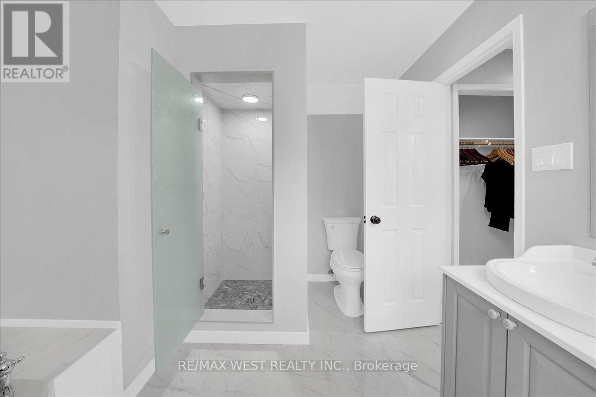 12 BERRYDOWN DRIVE - 27
