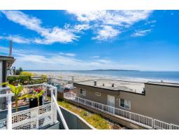 15410 Victoria Avenue, White Rock, BC V4B1H3 Photo 26